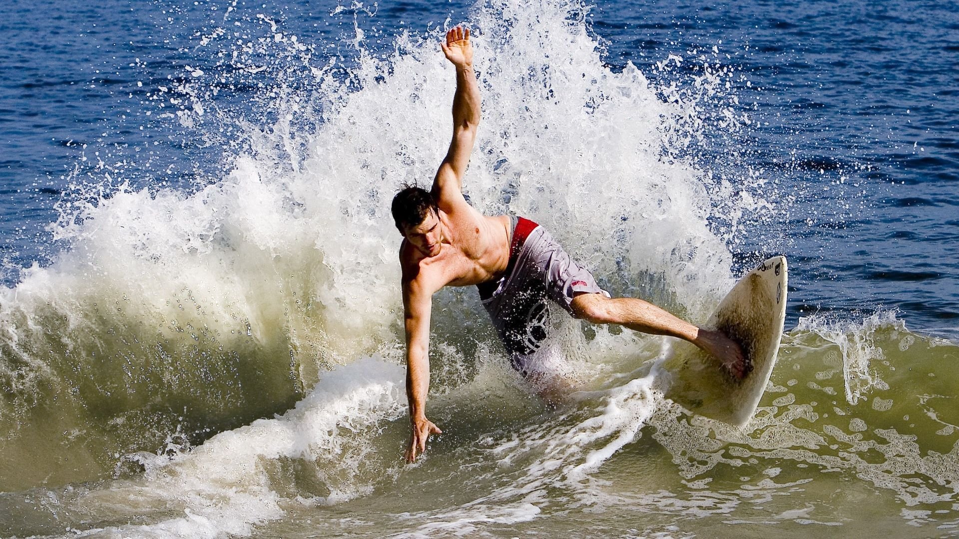 -F1赛车赛场焦点！阿根廷队对阵葡萄牙队，豪门翻车，赛后引发巨大争议